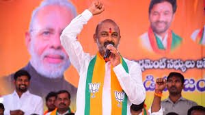 “Vote BJP unanimously, get Rs 10 lakh immediate development fund”; Union Minister Bandi Sanjay Kumar’s open offer to Karimnagar villagers