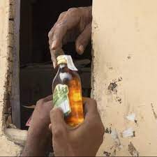 by drinking poisonous liquor Four dead, two serious